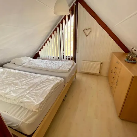 Noordzeehuisje * Sint Maartensvlotbrug