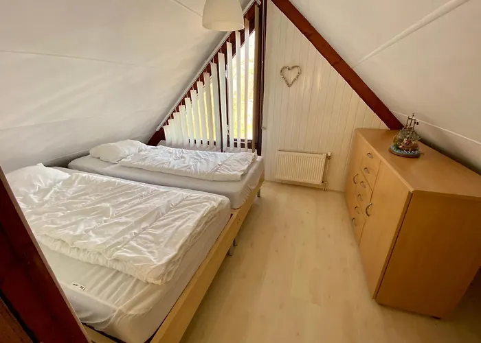 Noordzeehuisje * Sint Maartensvlotbrug